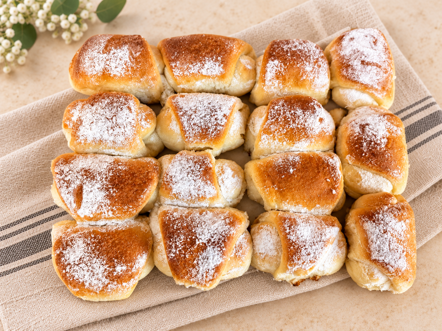 Мини кифлички с локум