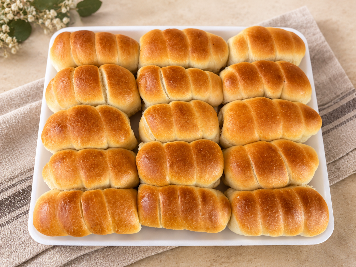 Мини кифлички с кренвирш